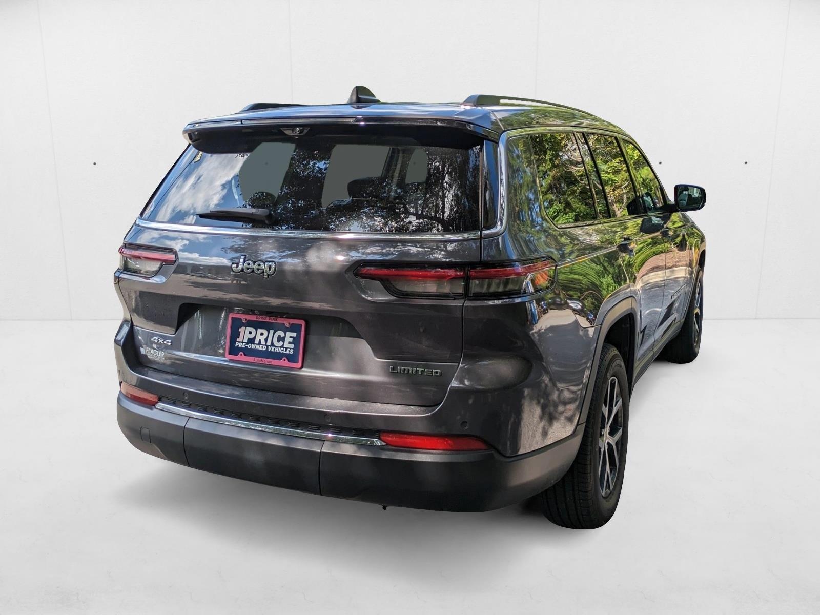 2023 Jeep Grand Cherokee Limited photo 2