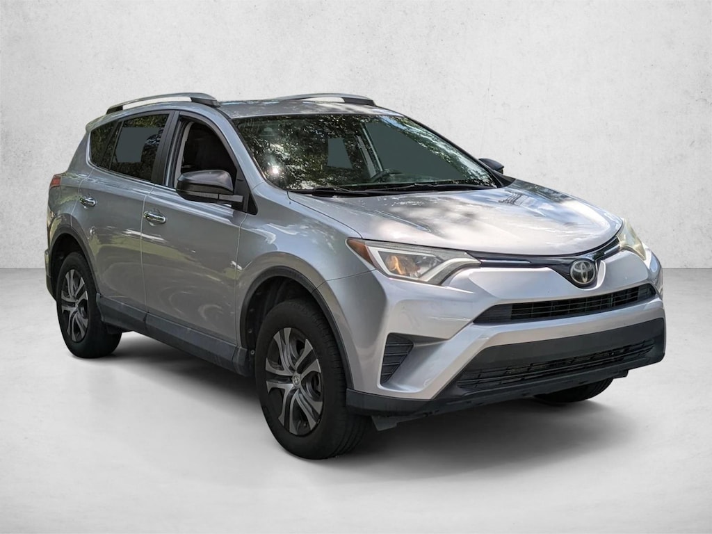 Used 2018 Toyota RAV4 LE SUV