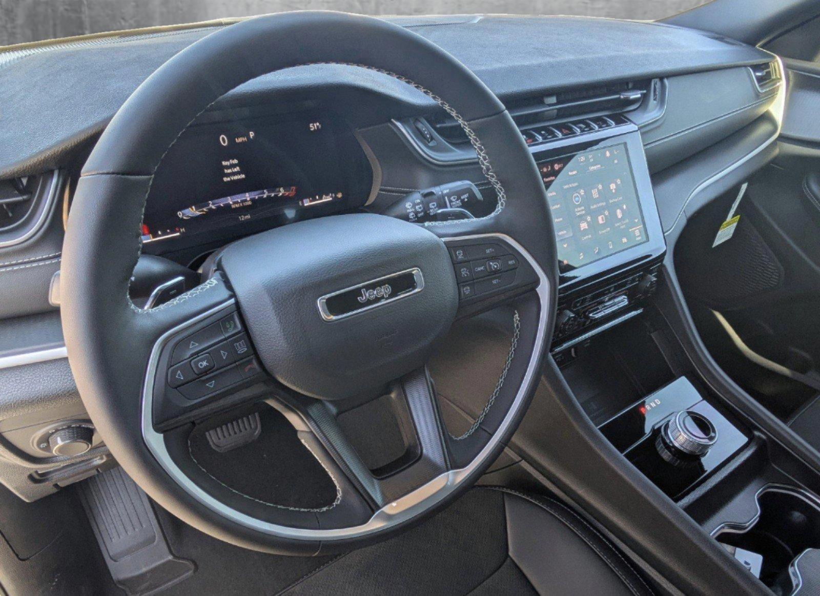 2025 Jeep Grand Cherokee Altitude X photo 3