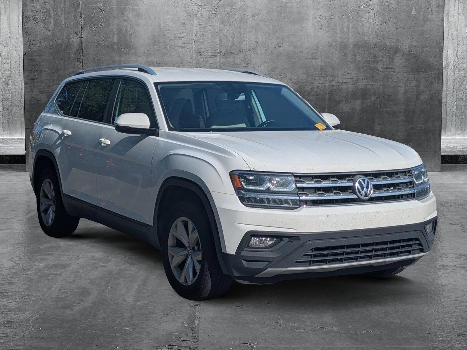 2018 Volkswagen Atlas V6 SE photo 3