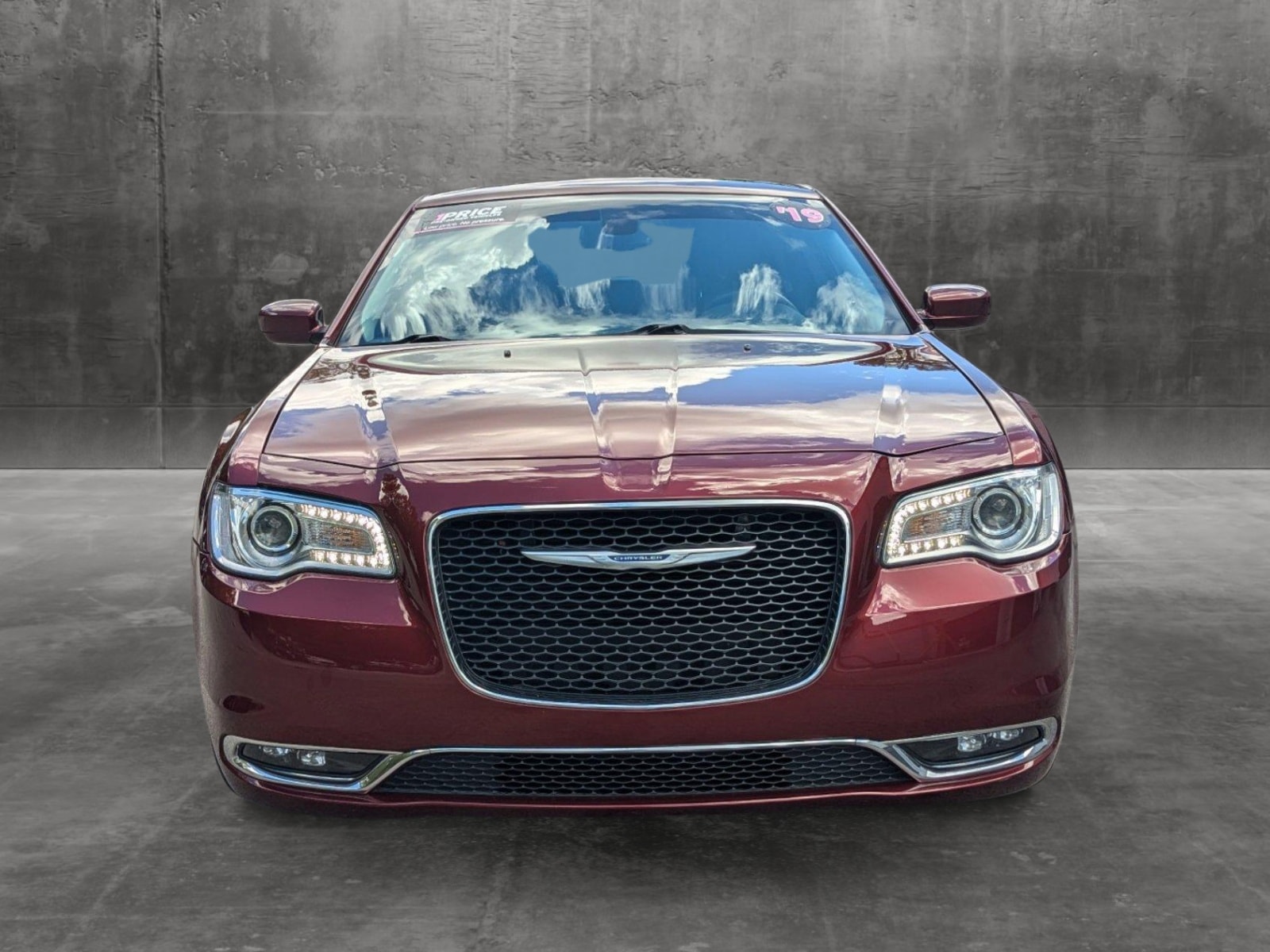 Used 2019 Chrysler 300 Touring with VIN 2C3CCAAG4KH627633 for sale in Hardeeville, SC