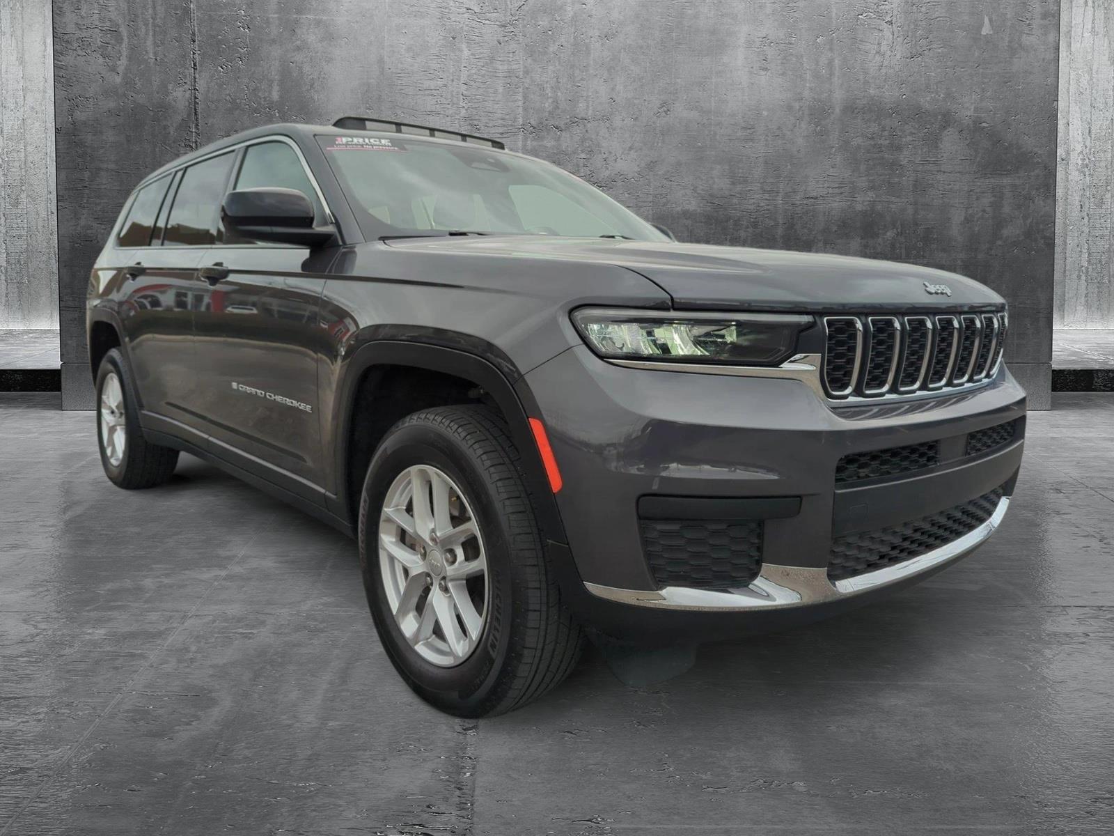 2024 Jeep Grand Cherokee Laredo X photo 3
