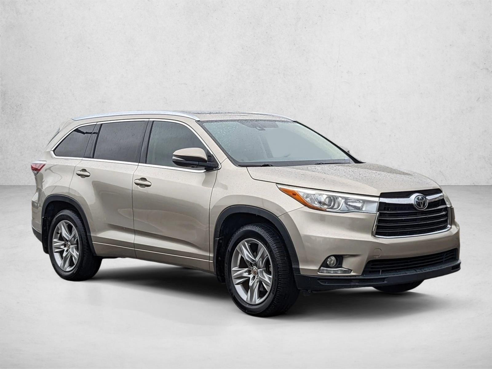 2015 Toyota Highlander Limited Platinum photo 3