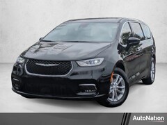 2026 Chrysler Pacifica Select Passenger Van