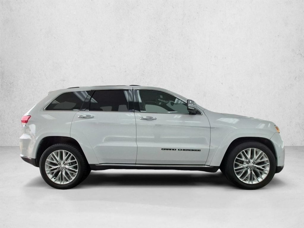 Used 2017 Jeep Grand Cherokee Summit SUV