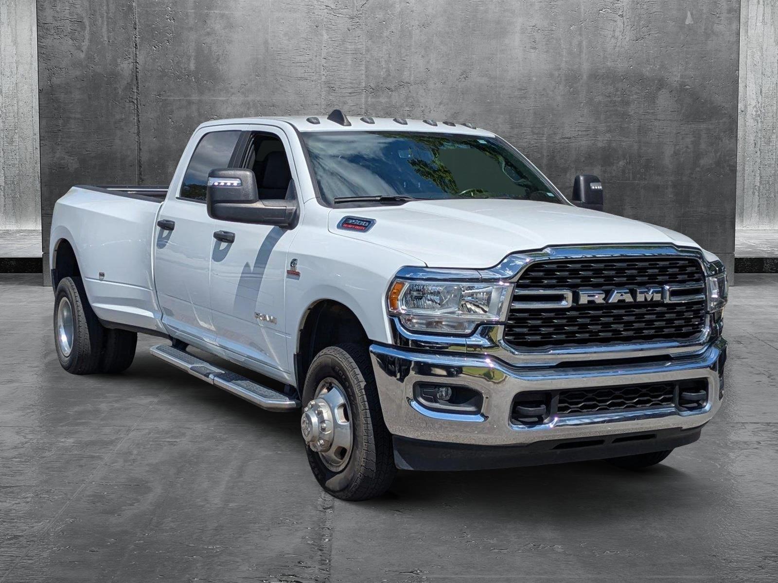 2023 Ram 3500 Big Horn photo 3