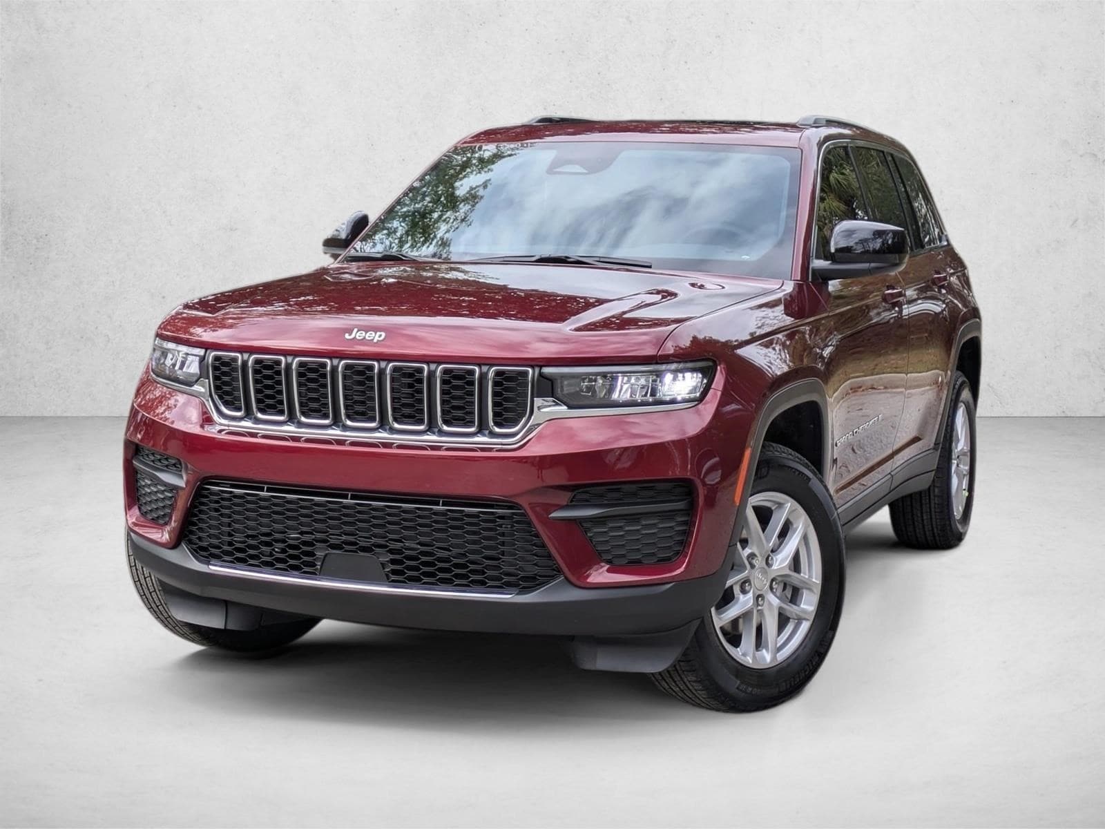 2025 Jeep Grand Cherokee Laredo's photo