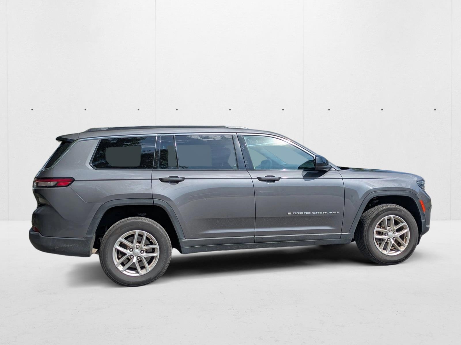 2024 Jeep Grand Cherokee Laredo photo 4