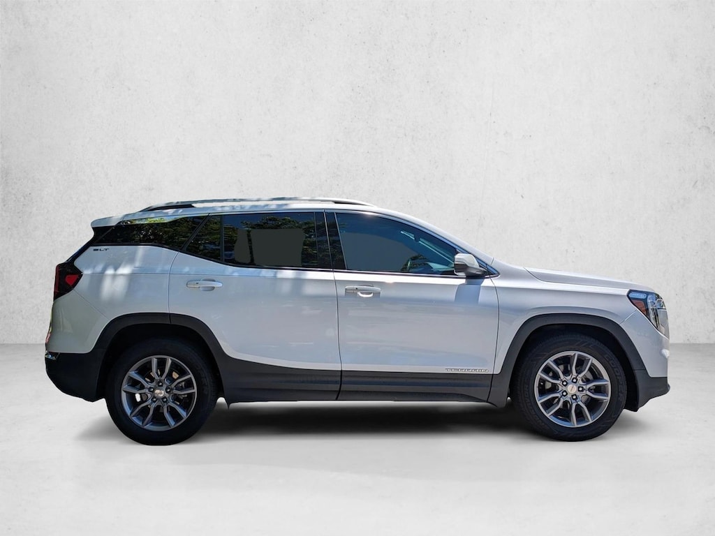 Used 2022 GMC Terrain SLT SUV