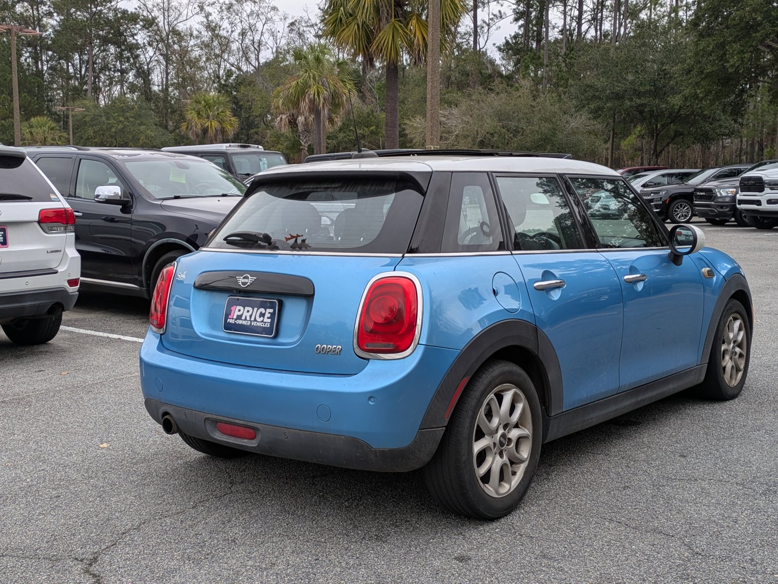 2019 Mini Cooper Hardtop photo 2