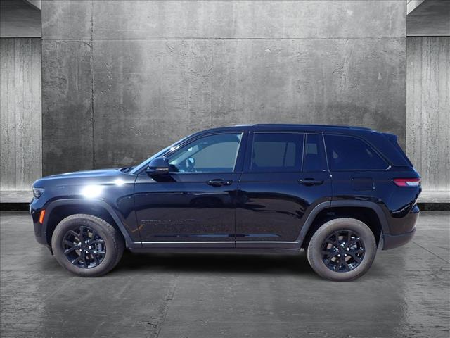 2025 Jeep Grand Cherokee Altitude X photo 2