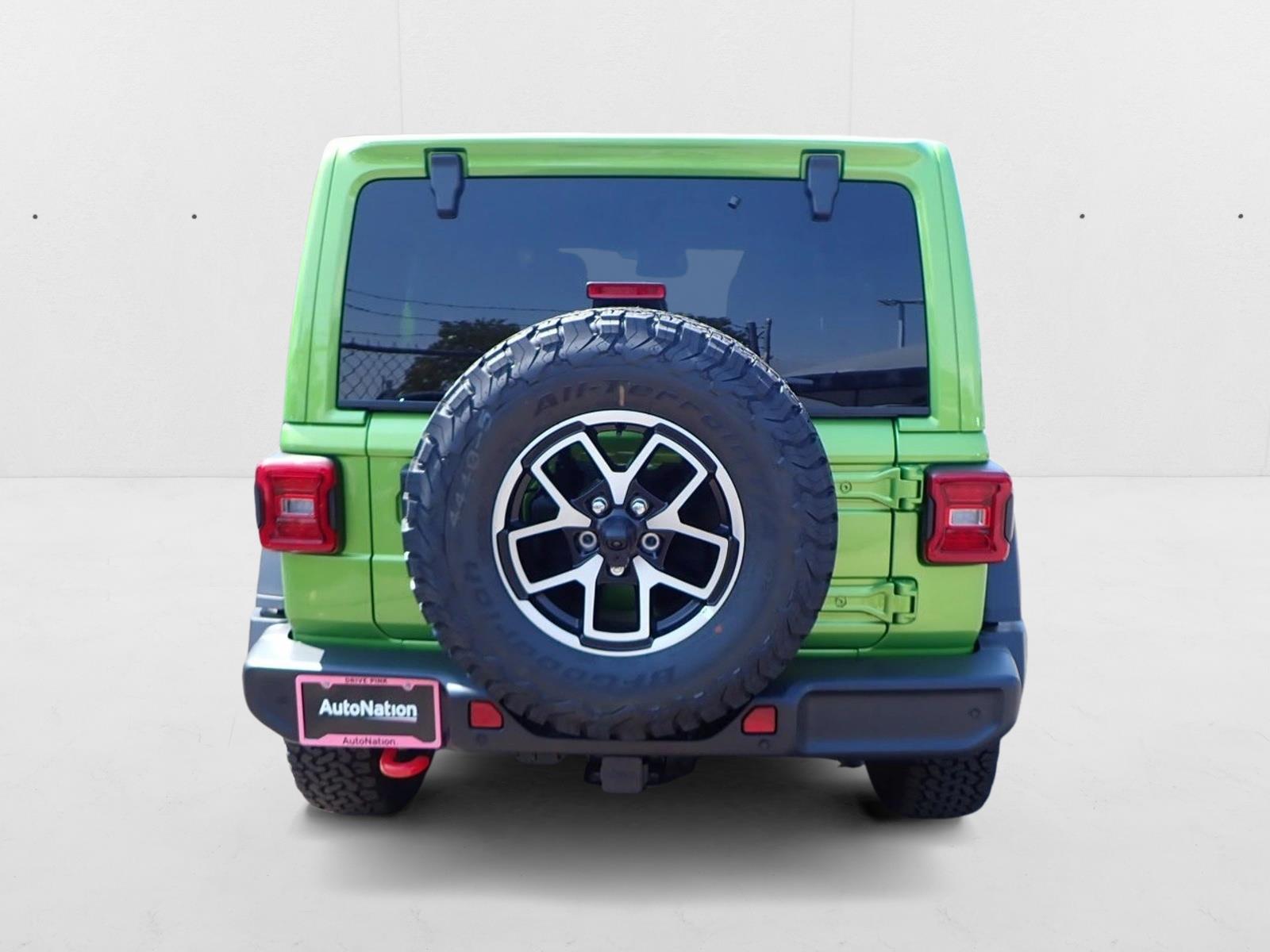 2025 Jeep Wrangler Rubicon photo 3
