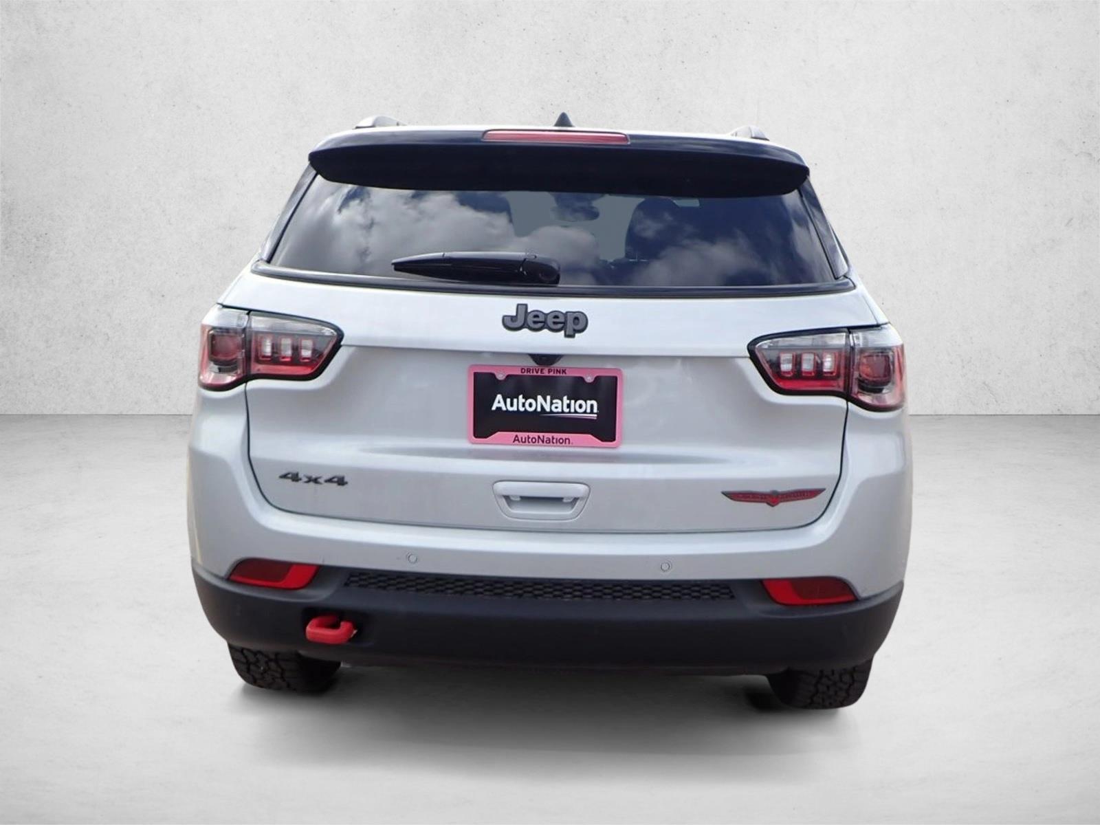 2026 Jeep Compass Trailhawk photo 2