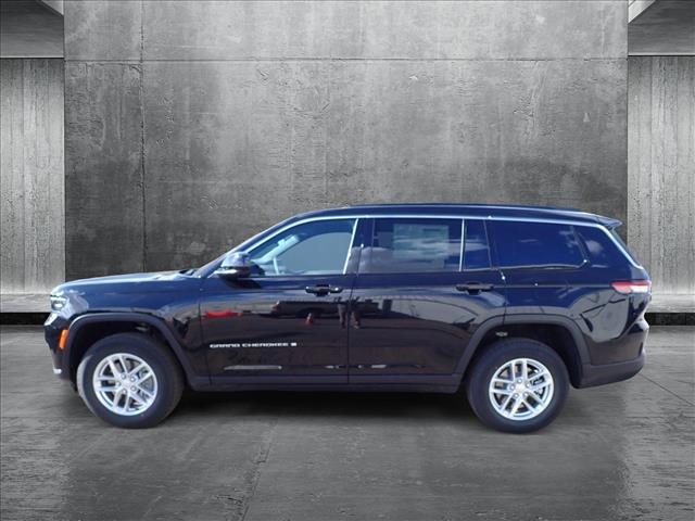 2025 Jeep Grand Cherokee Laredo X photo 2
