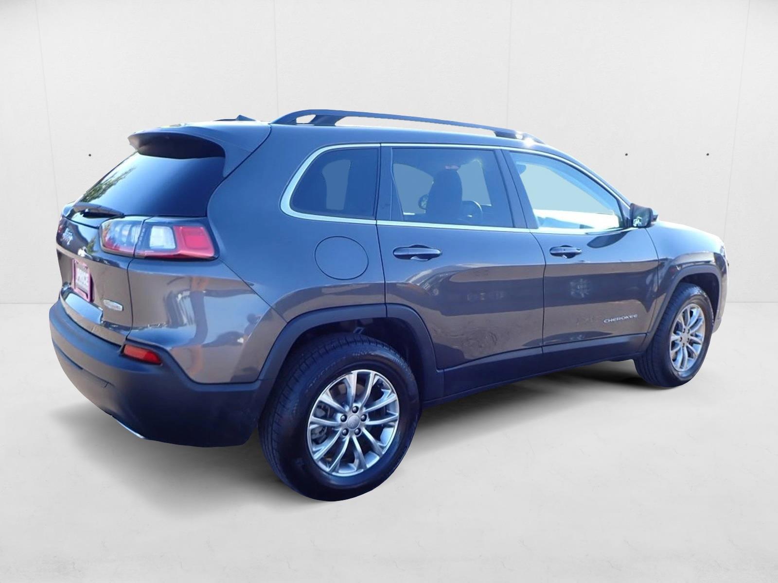 2022 Jeep Cherokee Latitude Lux photo 4