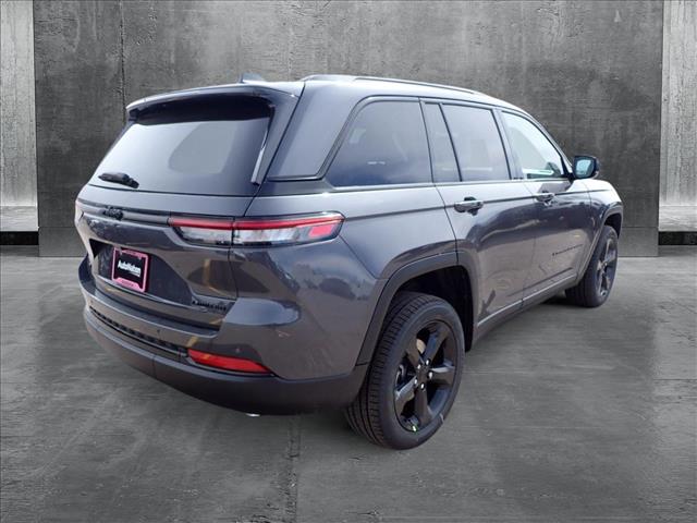 2025 Jeep Grand Cherokee Limited photo 4