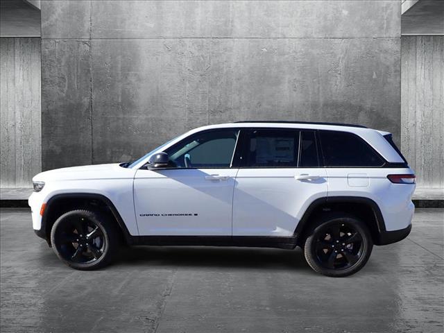2025 Jeep Grand Cherokee Limited photo 2