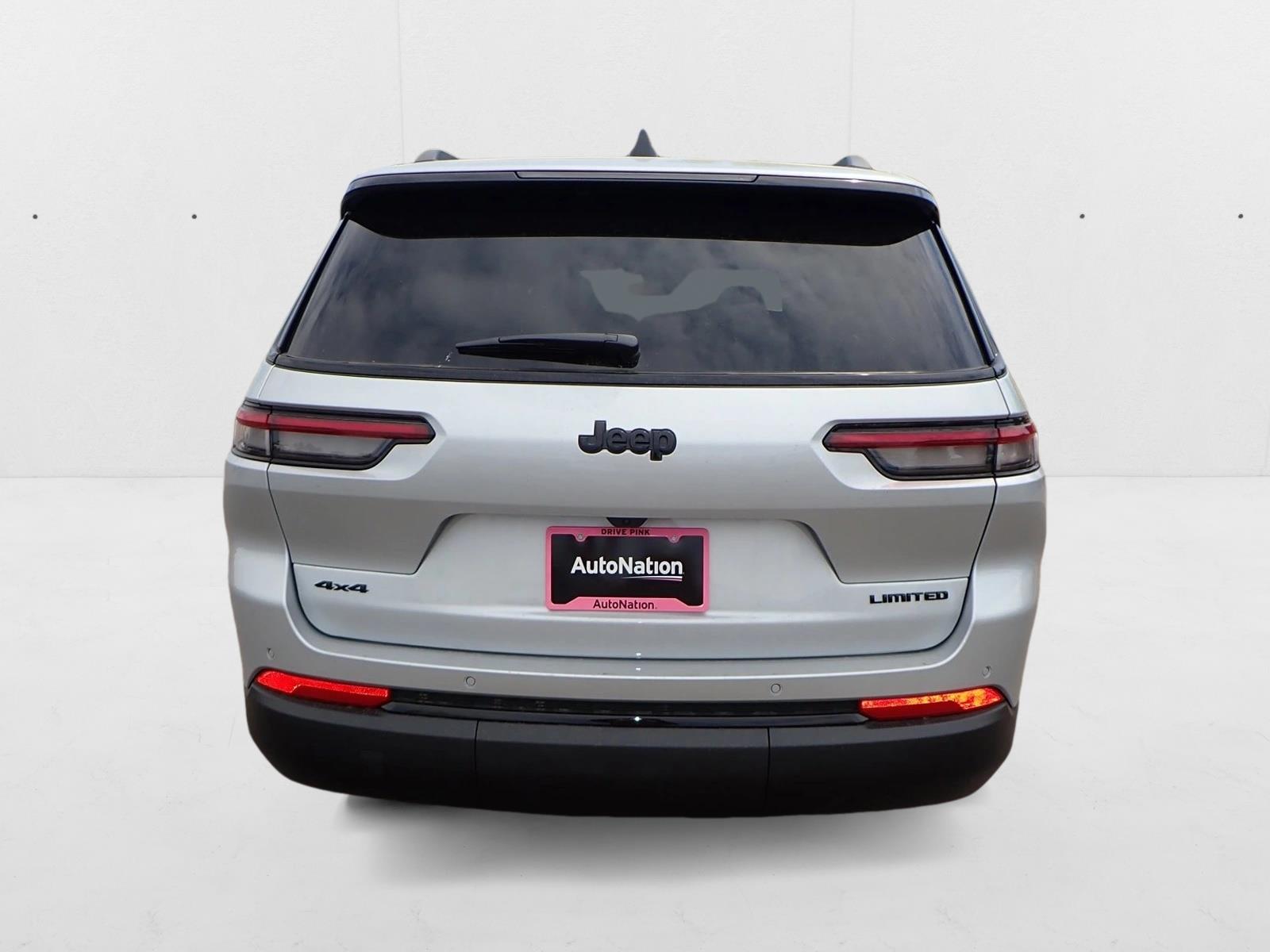 2025 Jeep Grand Cherokee Limited photo 3