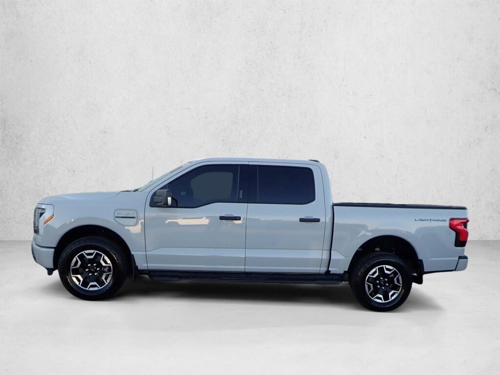 Used 2023 Ford F-150 Lightning XLT Crew Cab Pickup