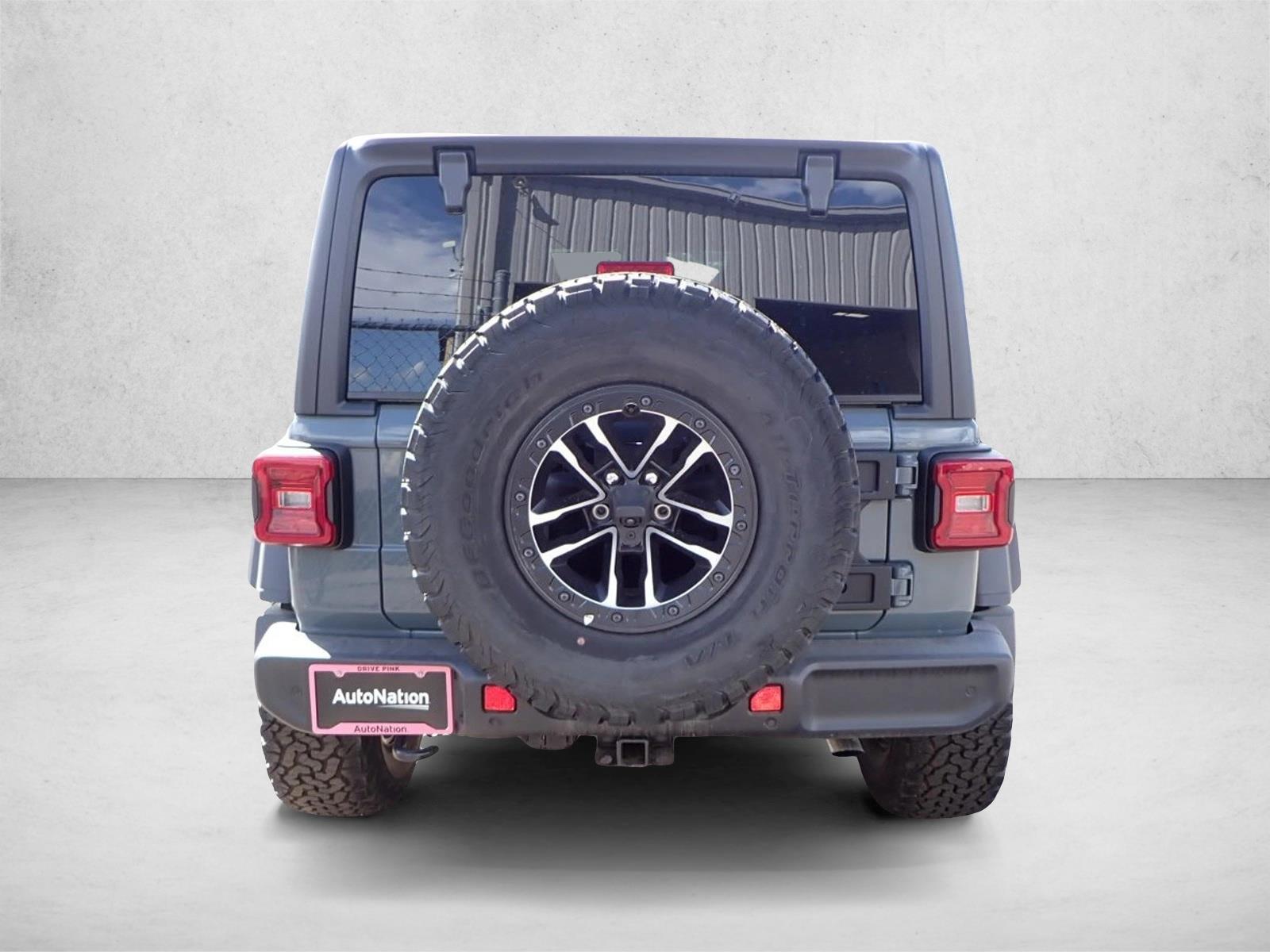 2025 Jeep Wrangler Willys photo 3