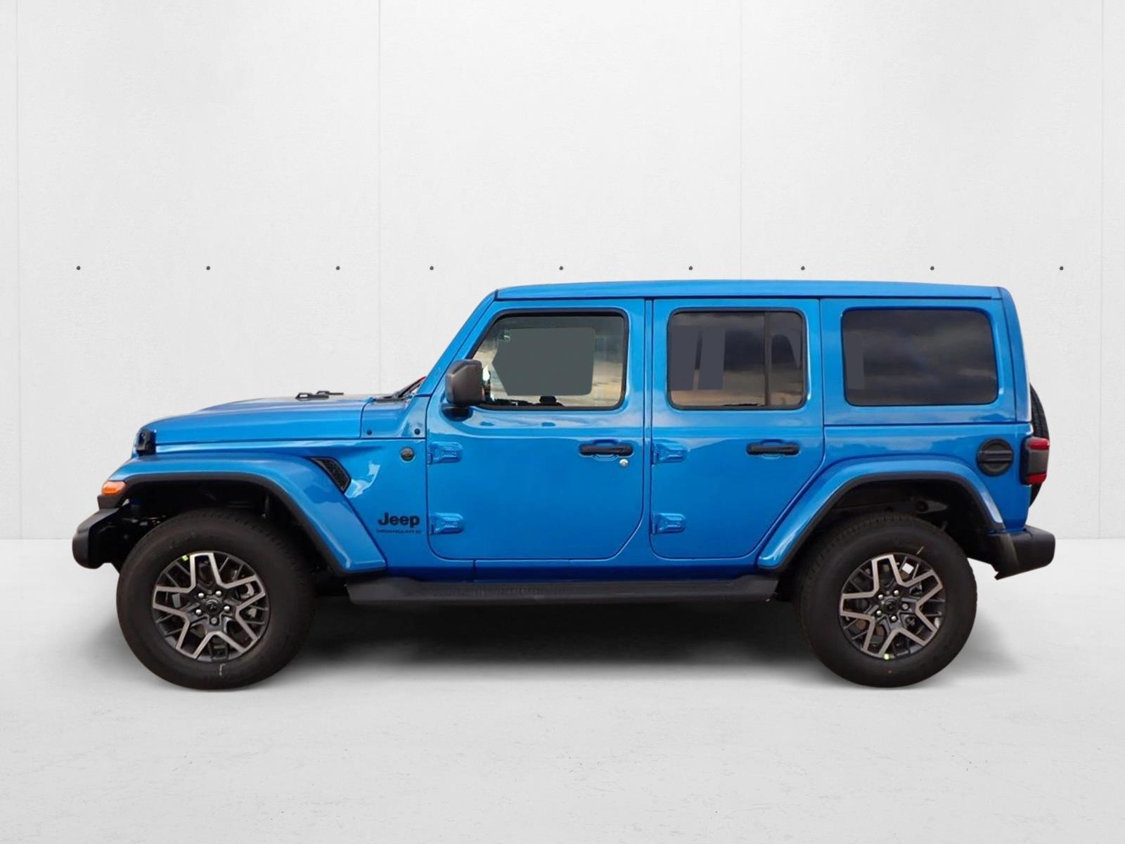 2025 Jeep Wrangler Sahara photo 2