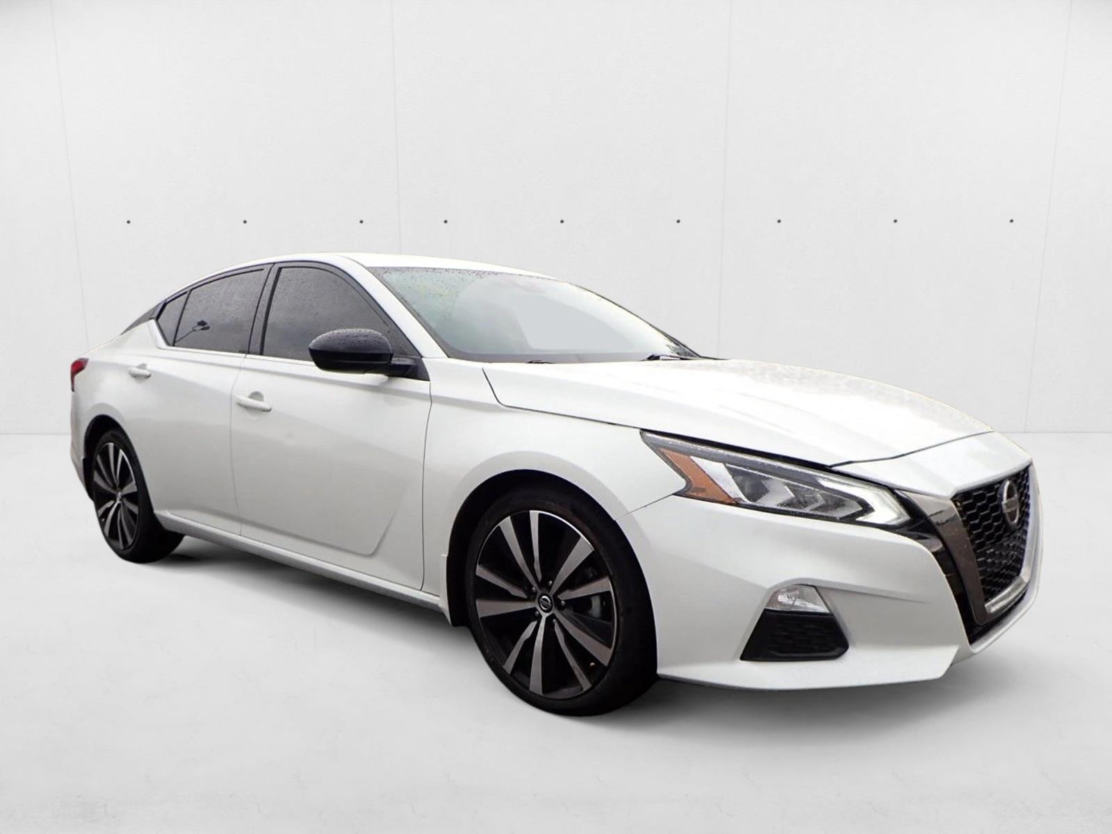 2022 Nissan Altima 2.5 SR photo 4