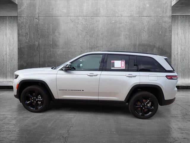 Used 2024 Jeep Grand Cherokee Altitude with VIN 1C4RJHAG1RC127575 for sale in Englewood, CO
