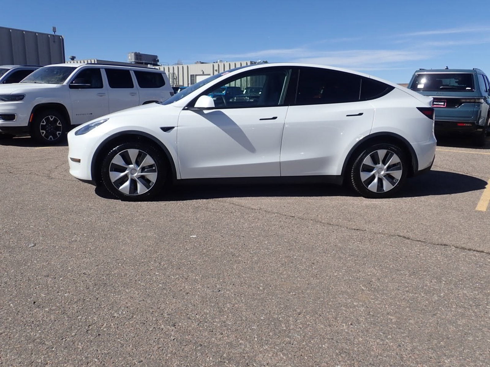 Used 2021 Tesla Model Y Long Range with VIN 5YJYGDEE1MF199805 for sale in Englewood, CO