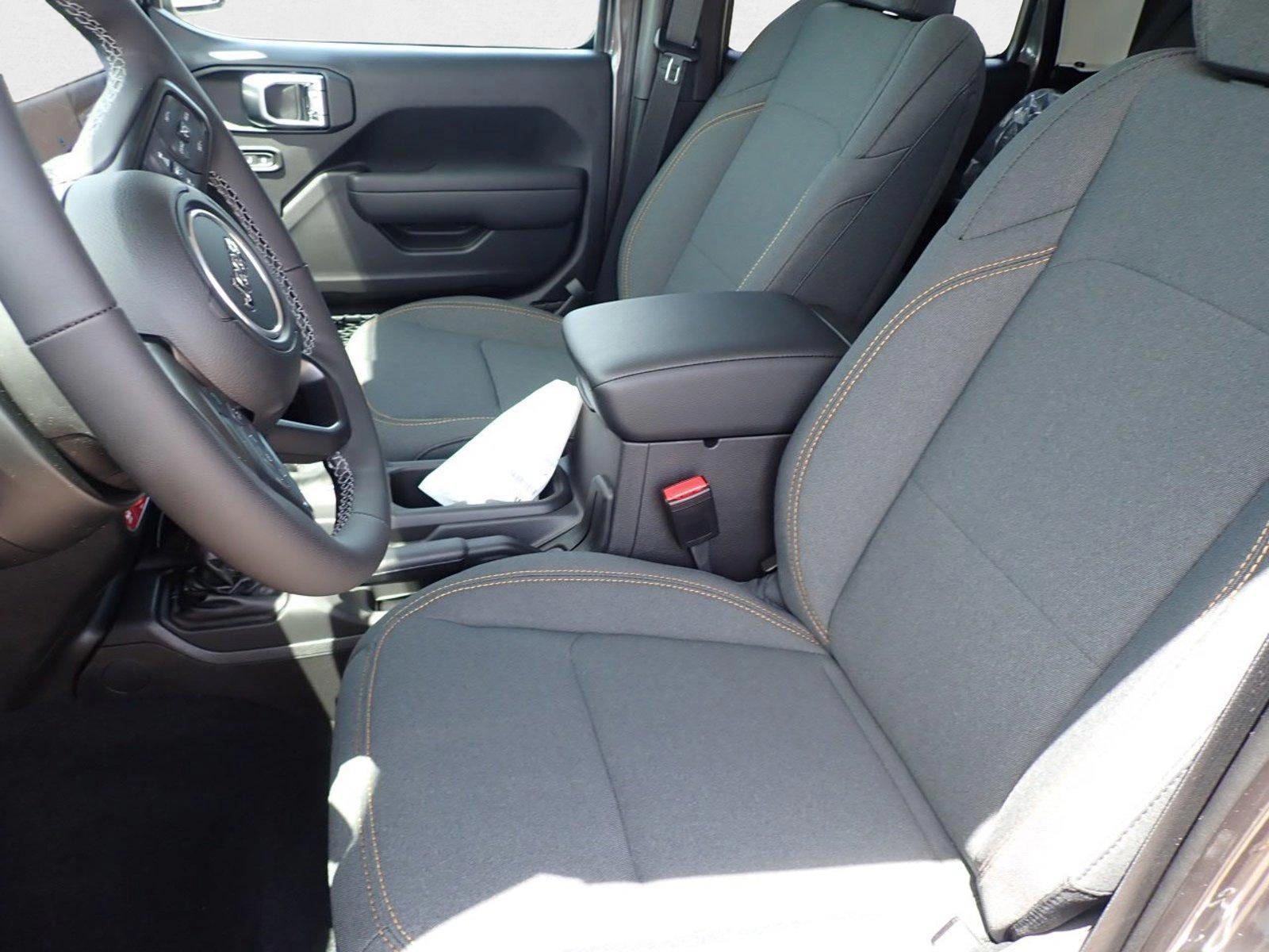 2025 Jeep Gladiator Willys - Photo 10