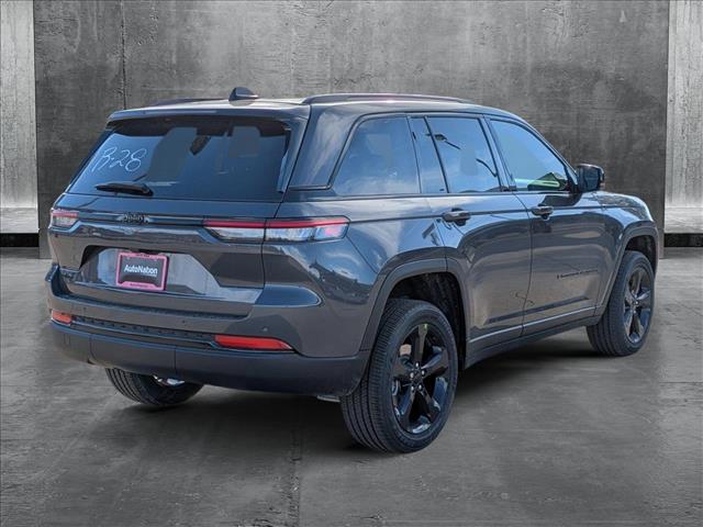 2025 Jeep Grand Cherokee Altitude X photo 2