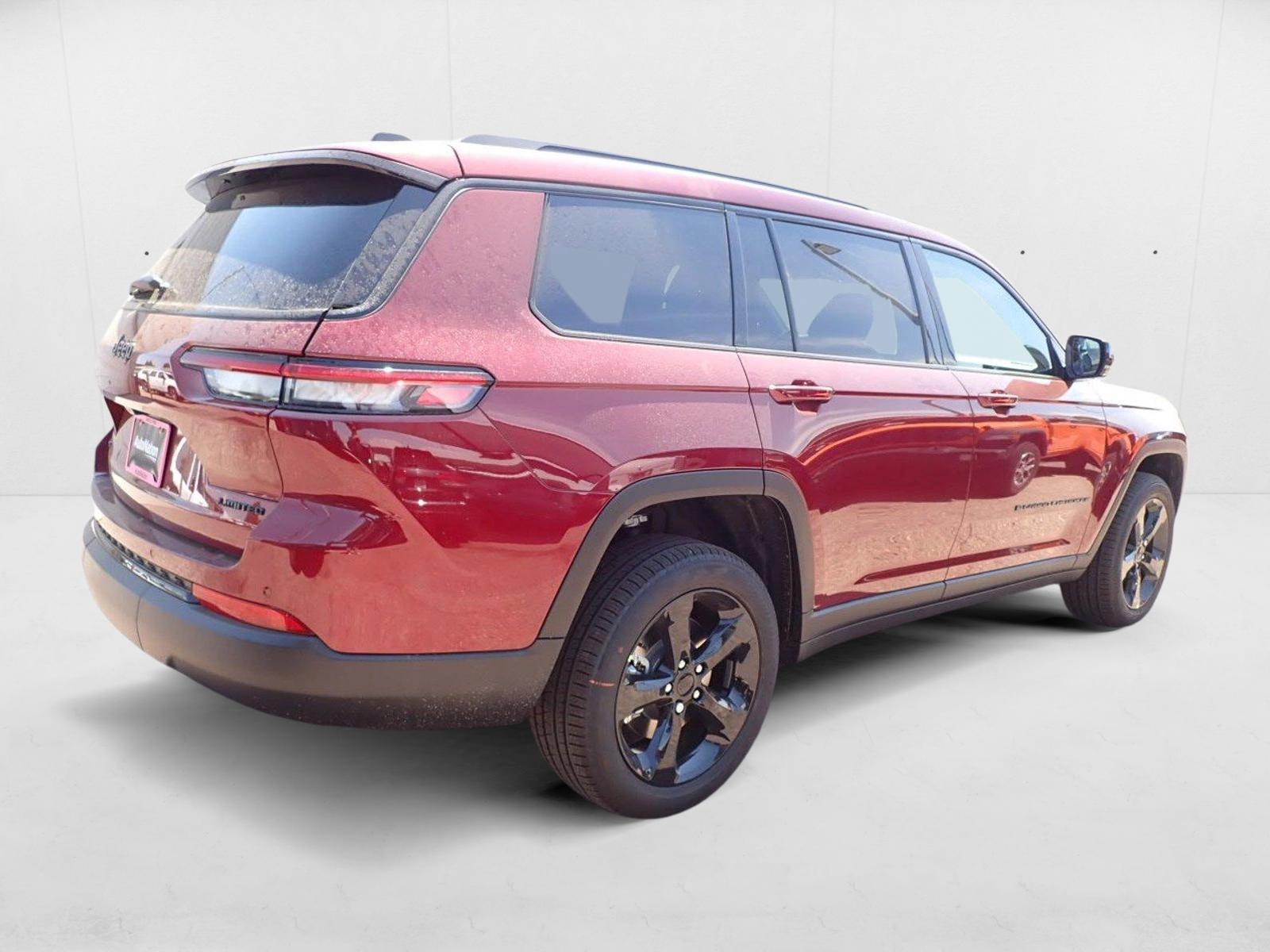 2025 Jeep Grand Cherokee Limited photo 4