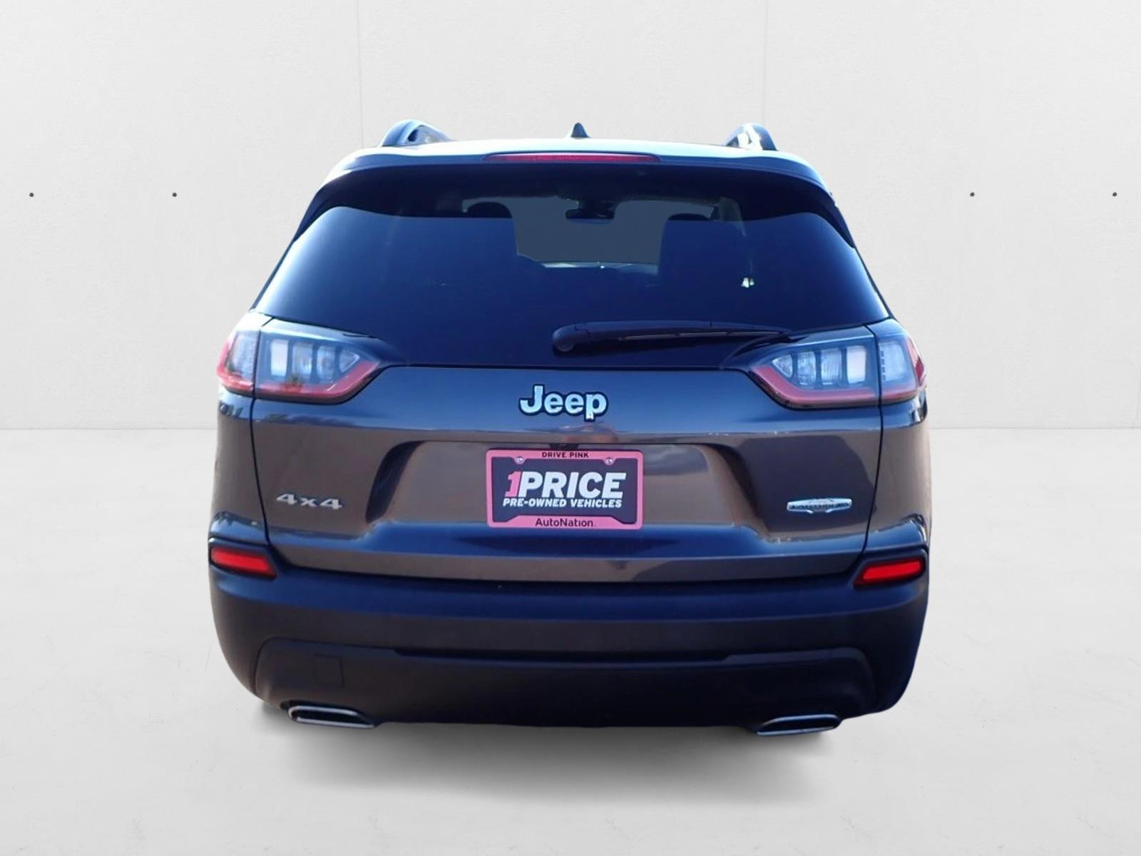 2022 Jeep Cherokee Latitude Lux photo 3