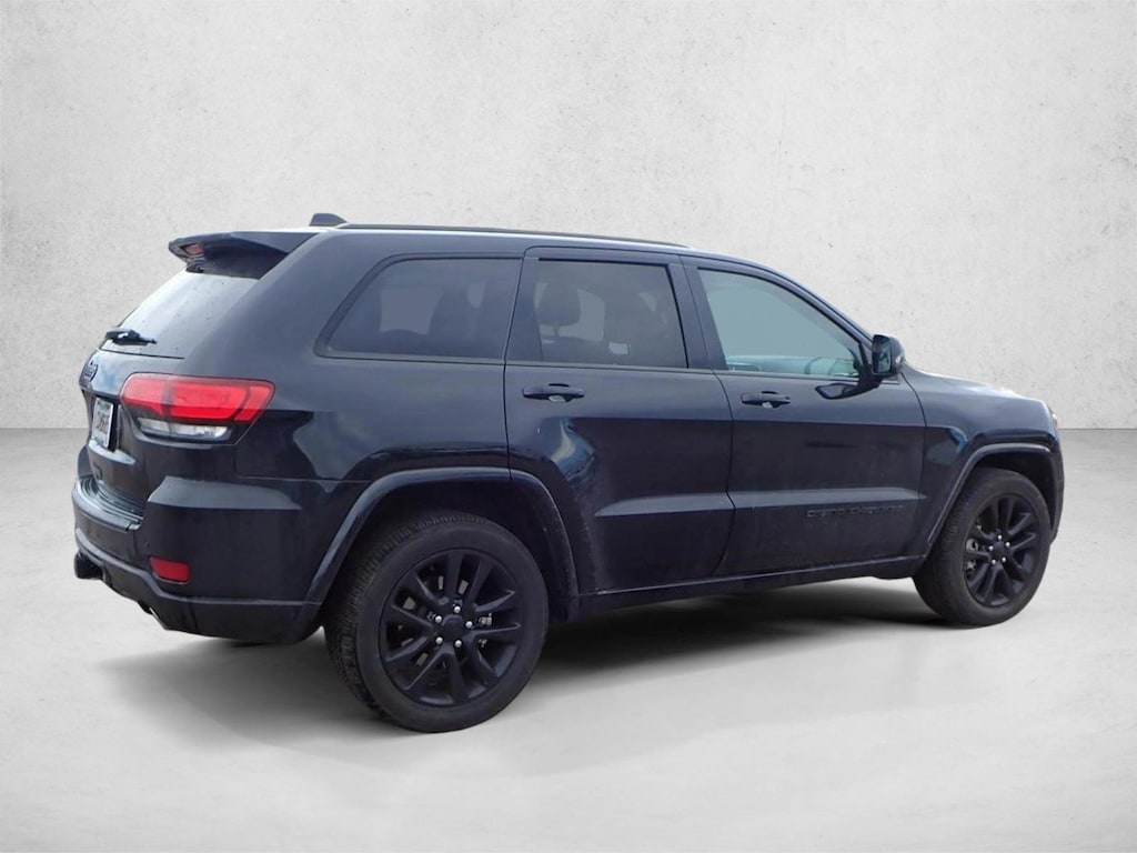 Used 2021 Jeep Grand Cherokee Laredo X Sport Utility