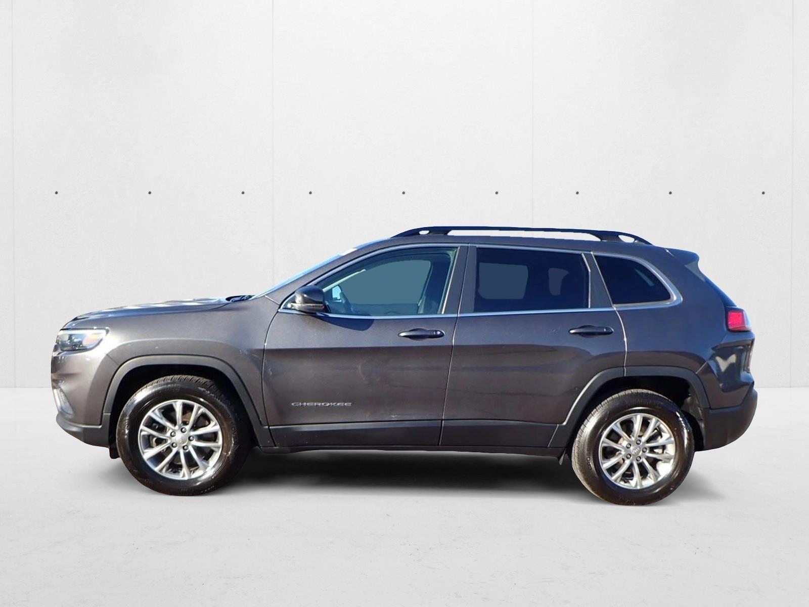 2022 Jeep Cherokee Latitude Lux photo 2