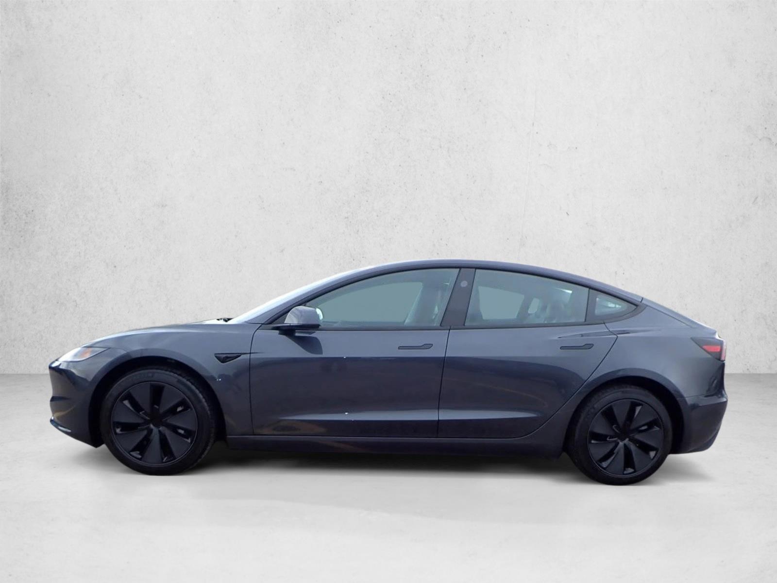 2025 Tesla Model 3 Long Range photo 2
