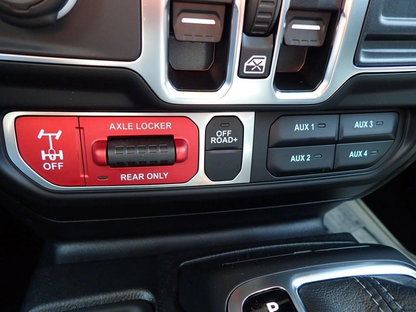 2025 Jeep Gladiator Willys - Photo 19