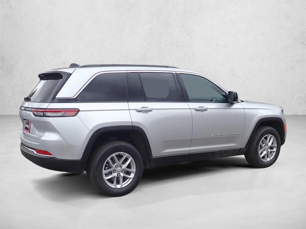 New 2026 Jeep Grand Cherokee Laredo X SUV