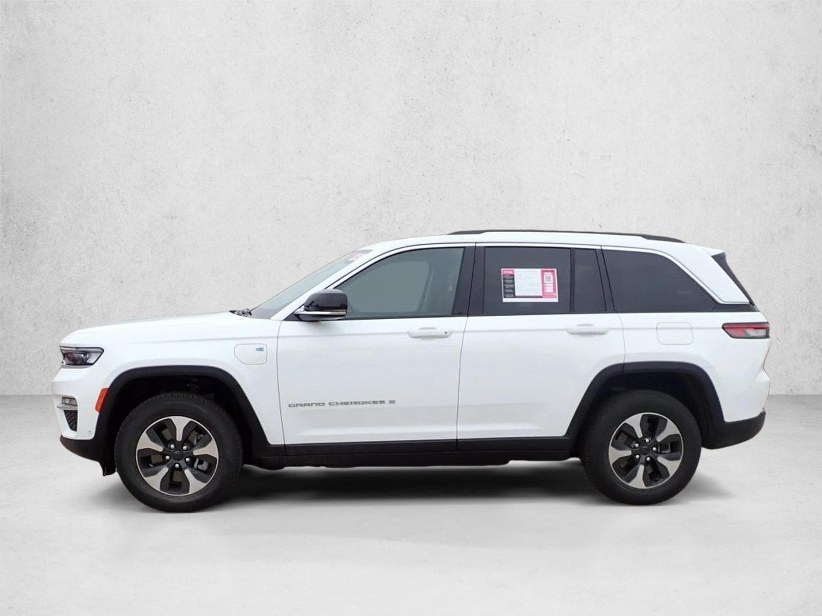 Used 2023 Jeep Grand Cherokee 4xe with VIN 1C4RJYB69P8787157 for sale in Englewood, CO