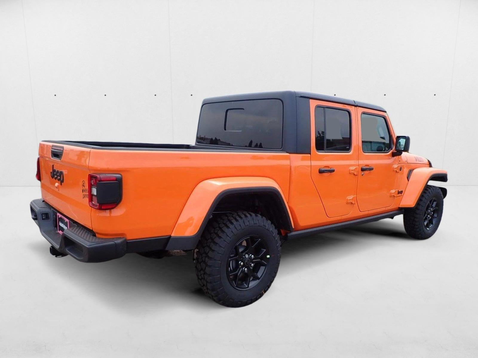 2025 Jeep Gladiator Willys photo 4
