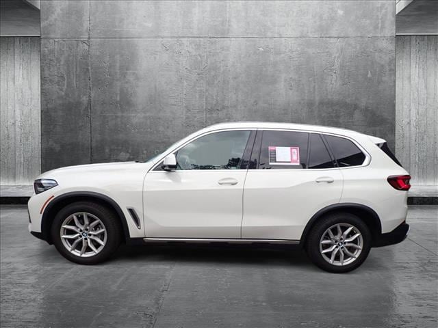Used 2022 BMW X5 40i with VIN 5UXCR6C03N9M57100 for sale in Englewood, CO