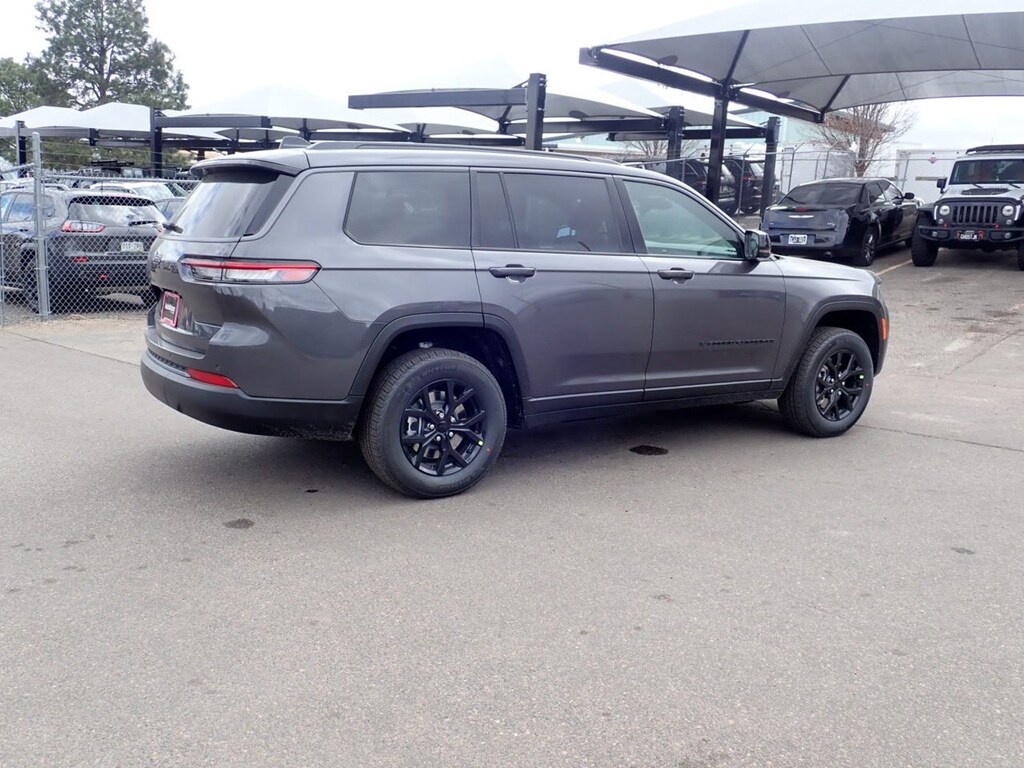 New 2026 Jeep Grand Cherokee Laredo Altitude SUV
