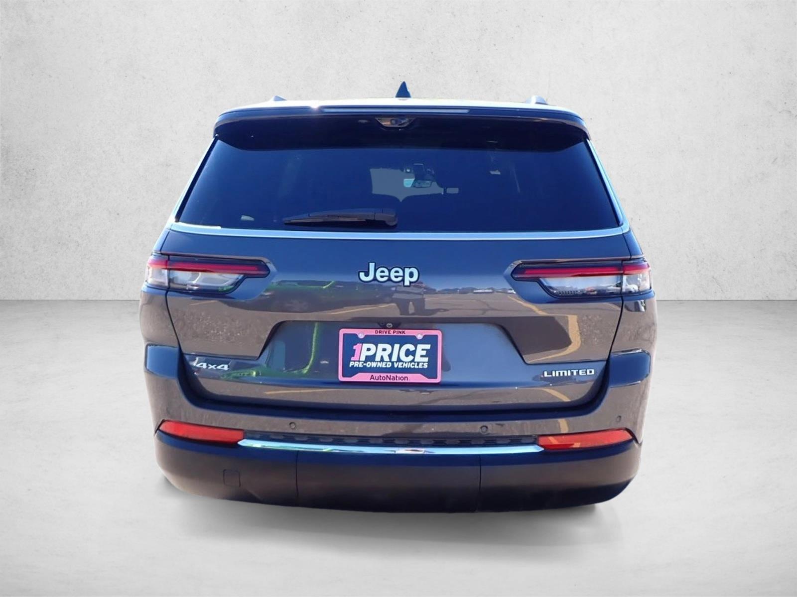2024 Jeep Grand Cherokee Limited photo 3
