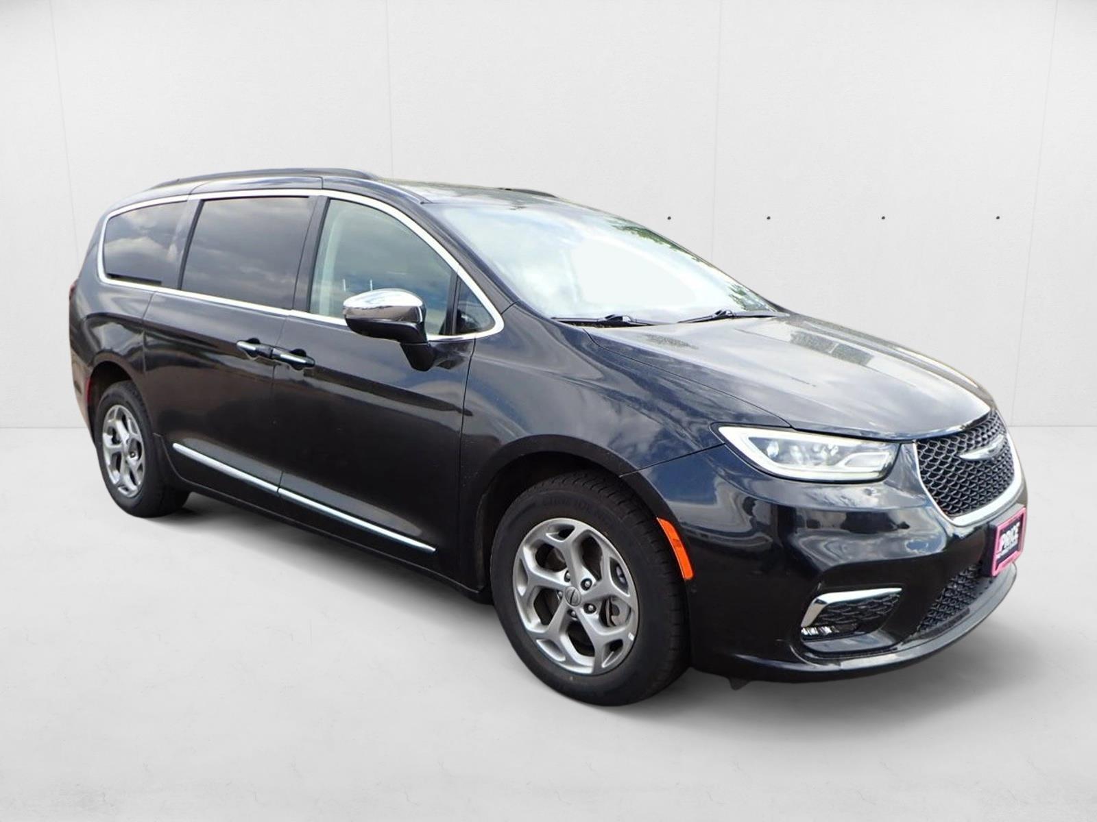 2022 Chrysler Pacifica Limited photo 4