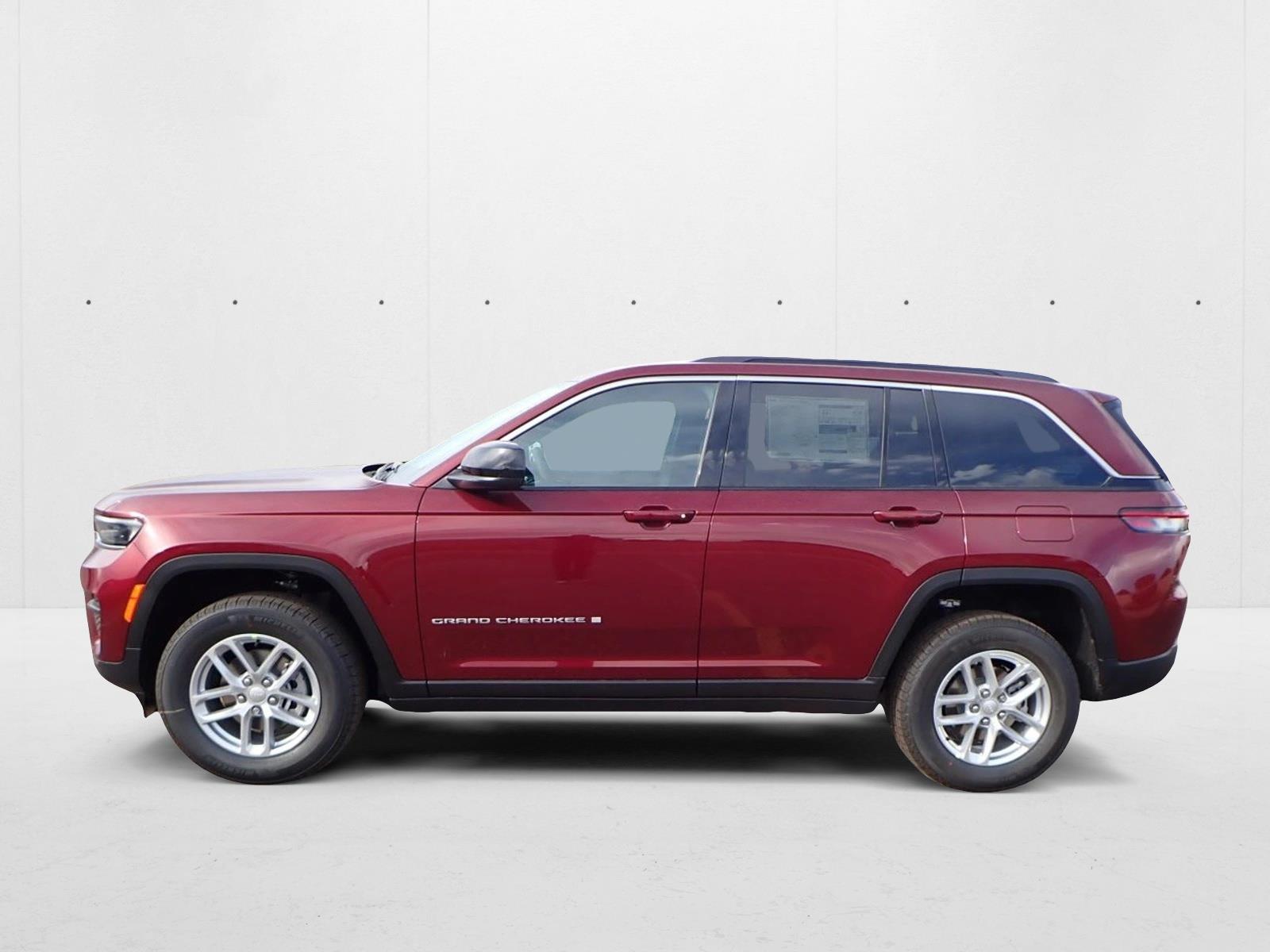 2025 Jeep Grand Cherokee Laredo X photo 2