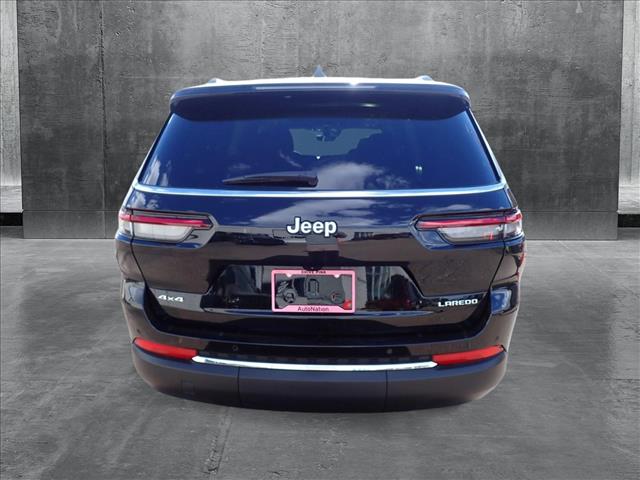 2025 Jeep Grand Cherokee Laredo X photo 3