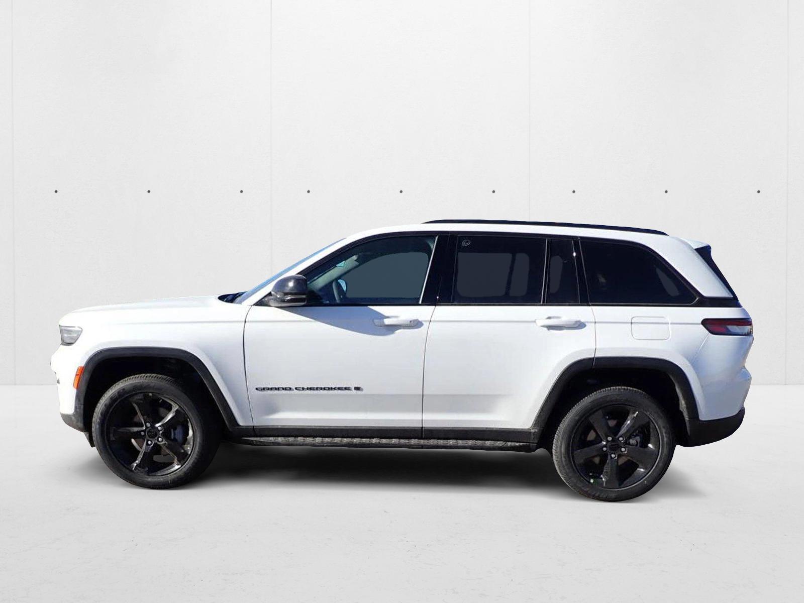 2025 Jeep Grand Cherokee Altitude X photo 2