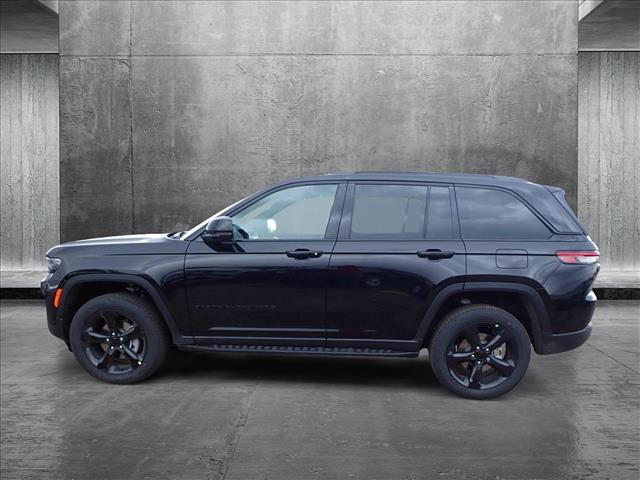 2025 Jeep Grand Cherokee Altitude X photo 2