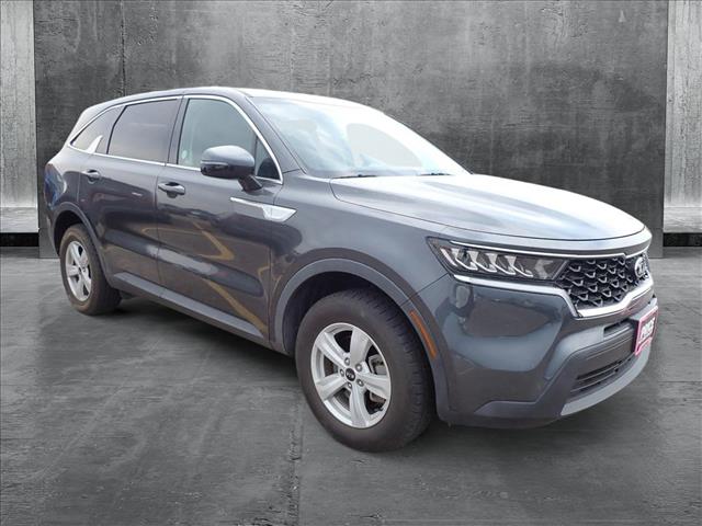 2021 Kia Sorento LX photo 4