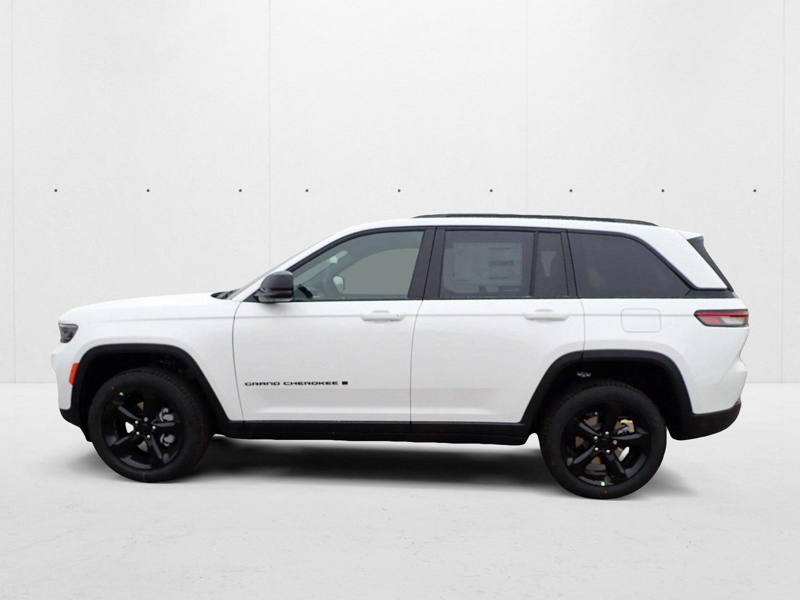 2025 Jeep Grand Cherokee Limited photo 2
