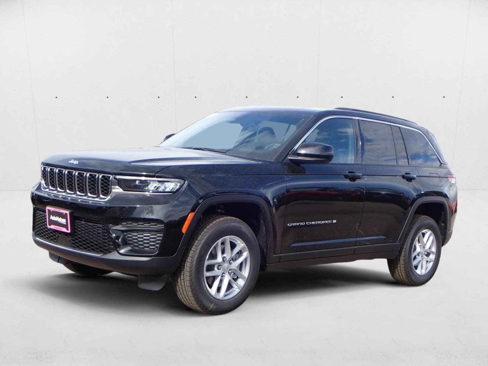 2025 Jeep Grand Cherokee Laredo's photo